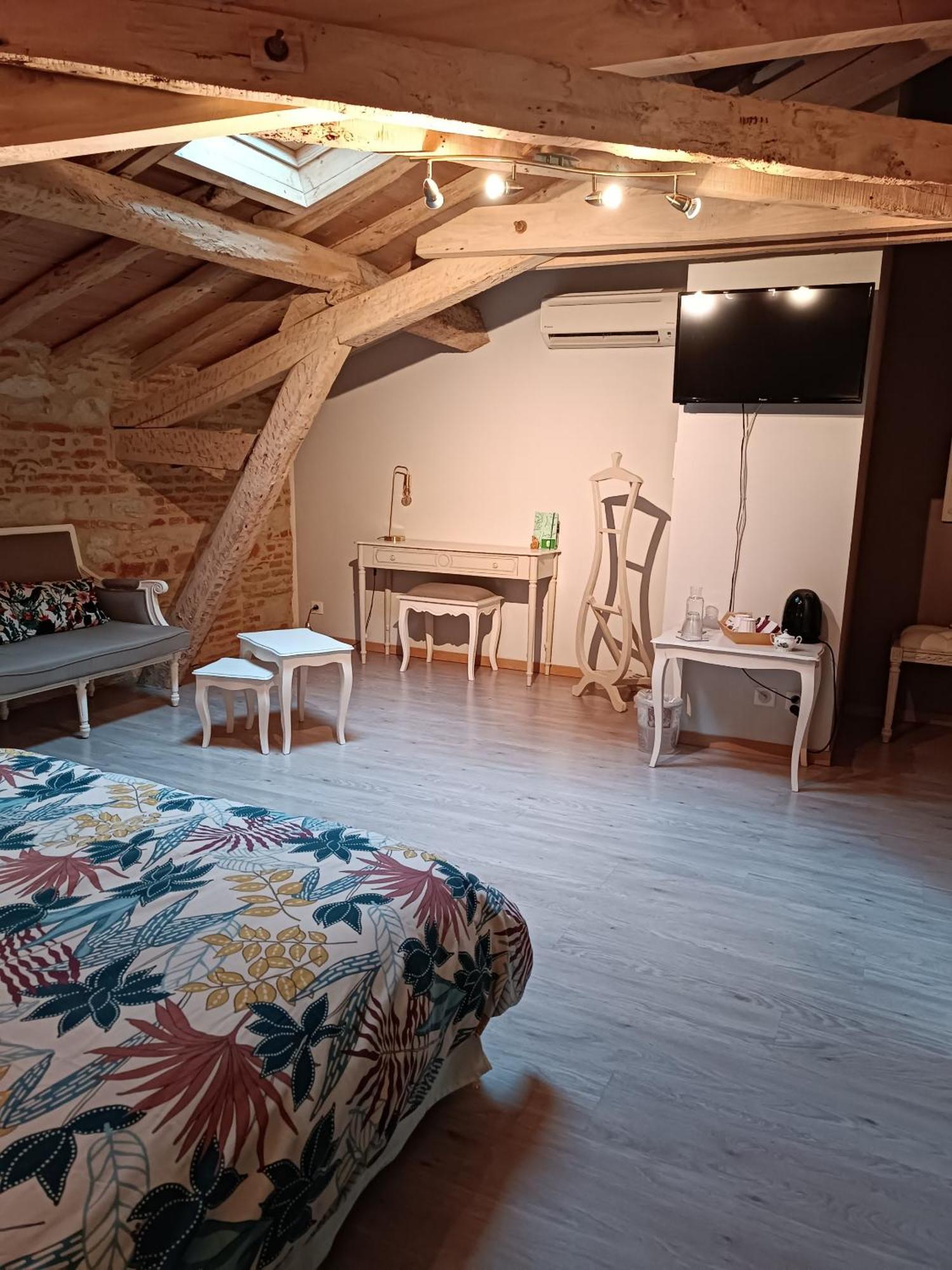 Hotel Le Jardin Des Cedres Lavaur  Zimmer foto