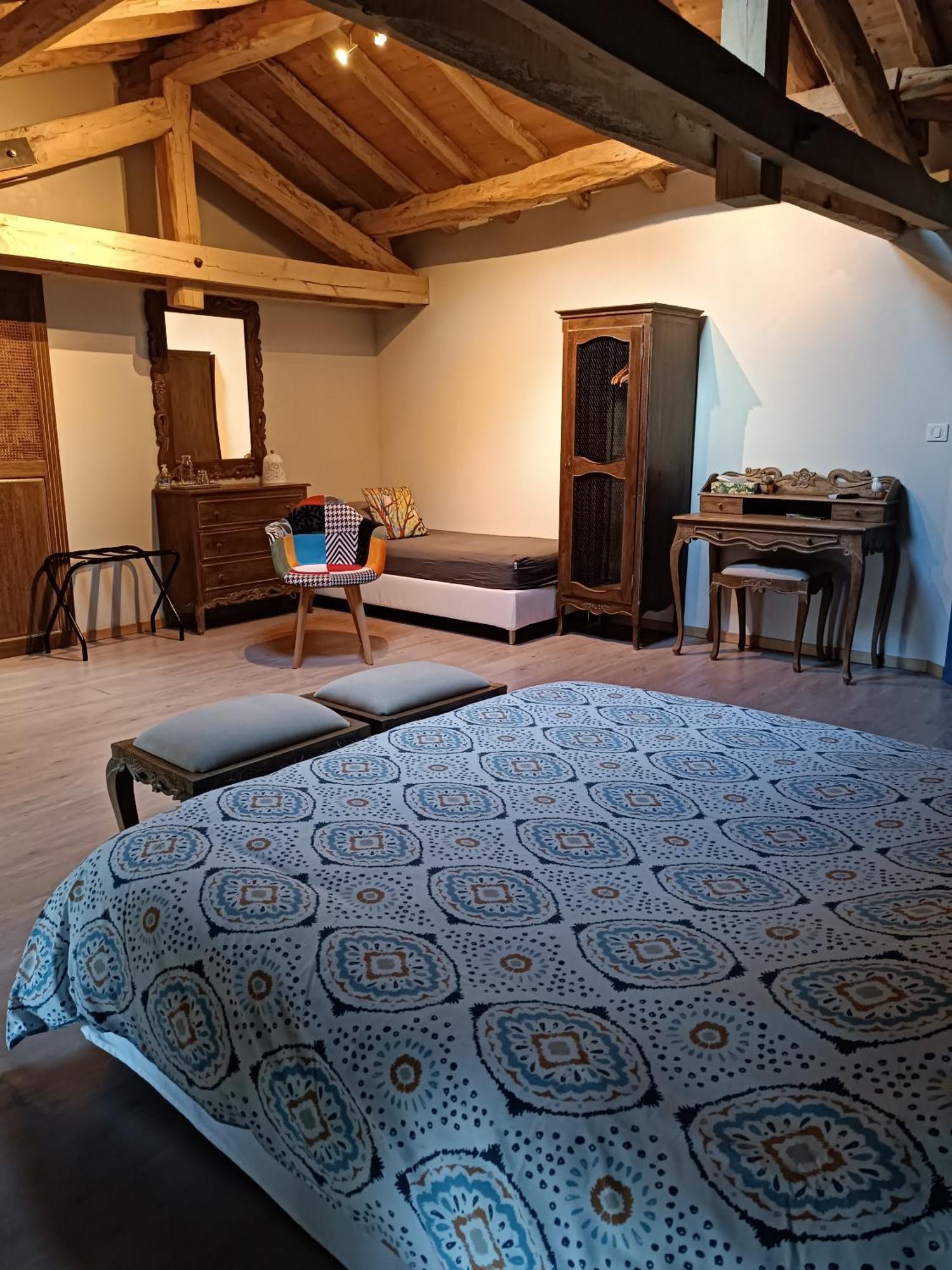 Hotel Le Jardin Des Cedres Lavaur  Zimmer foto